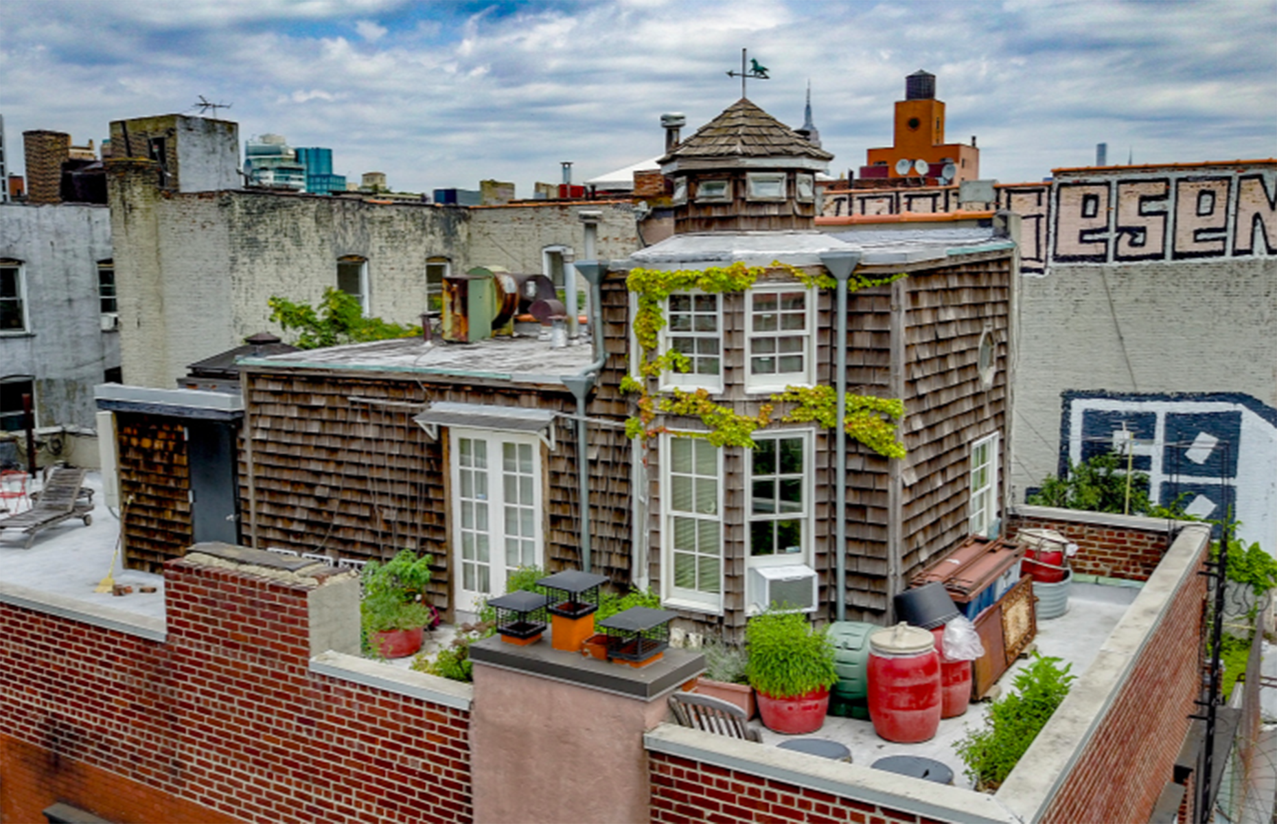 Verstecktes Dachhäuschen (New York, USA)